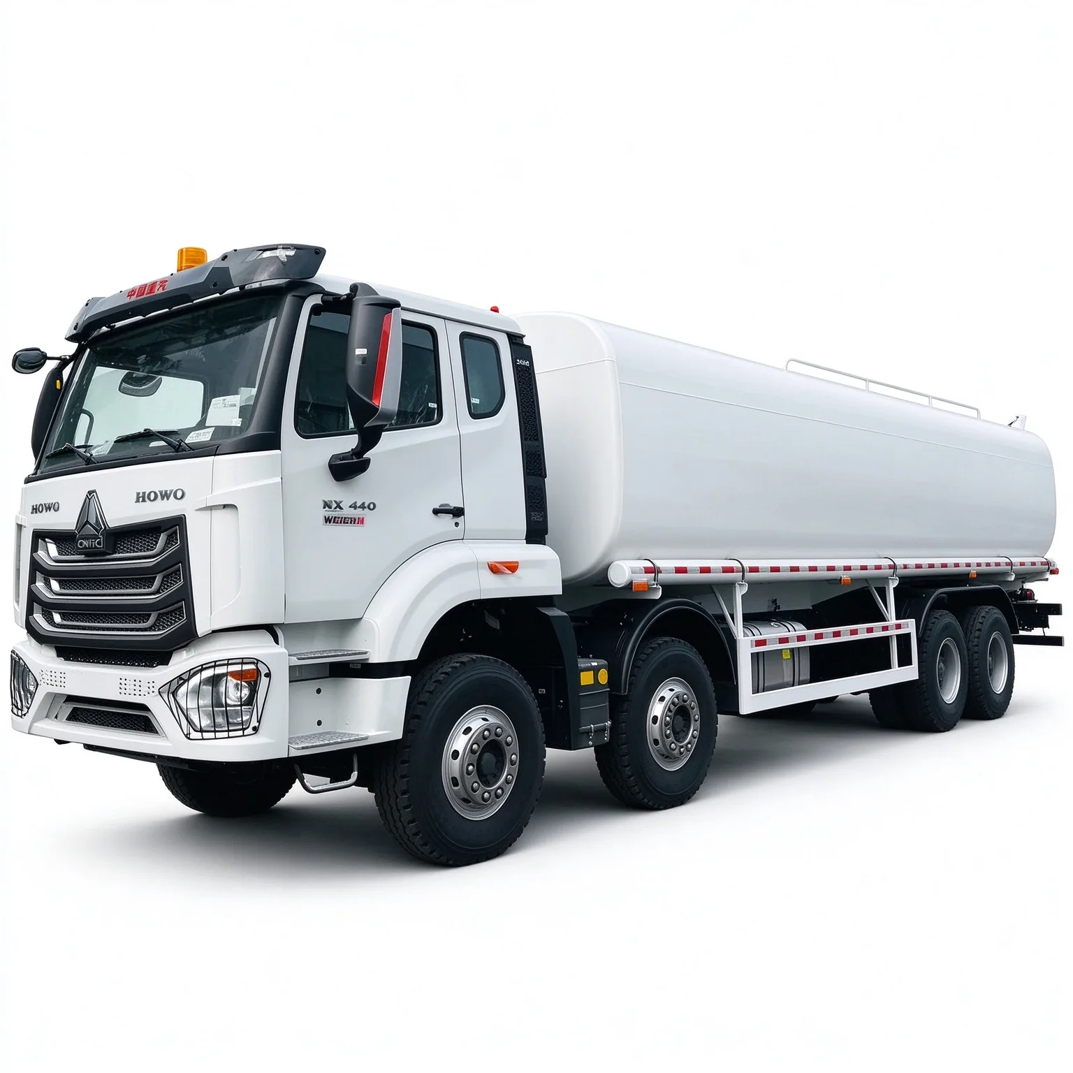 豪沃 NX 8x4 油罐车
